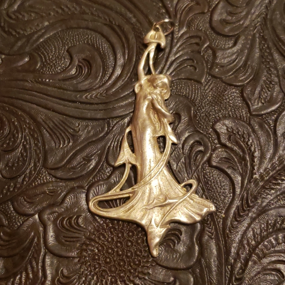 Vintage 925 Art Nouveau woman w/ calla lilies EUC